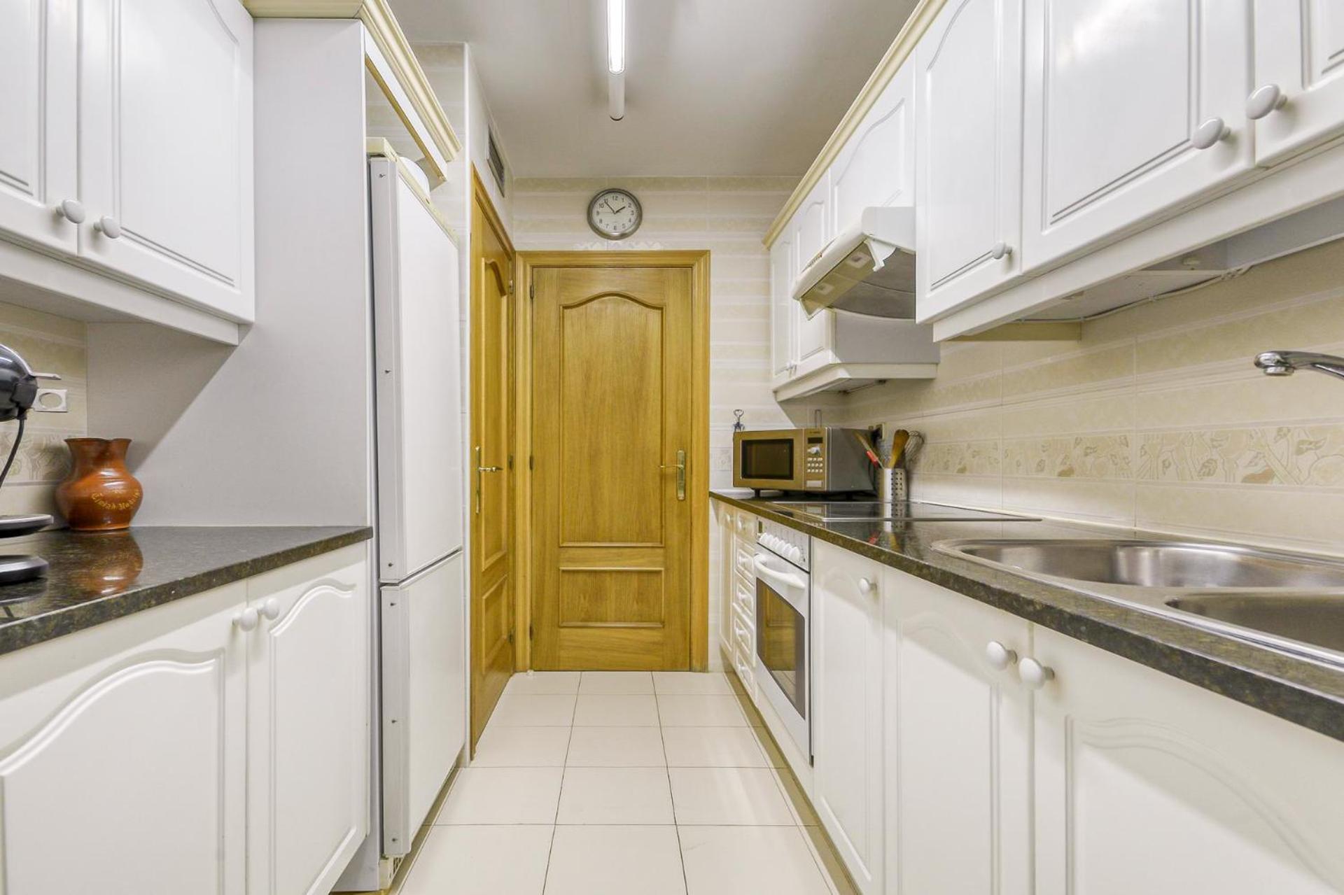 Avda De Rhode 113 - Barneda Apartment *