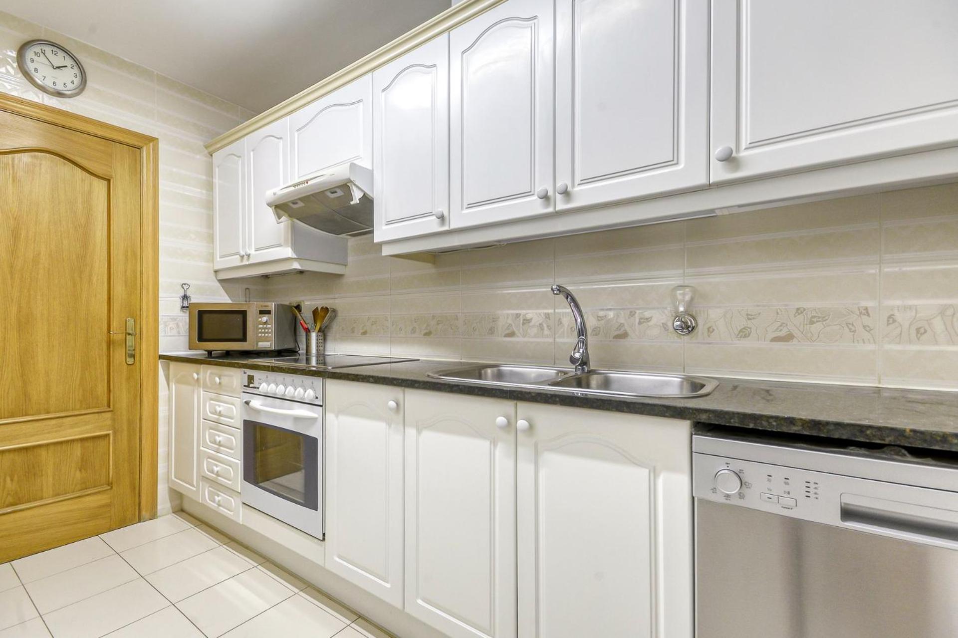 Apartment Avda De Rhode 113 - Barneda *